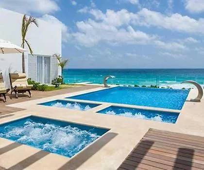 Lua Boutique Studios Cancun Mexico