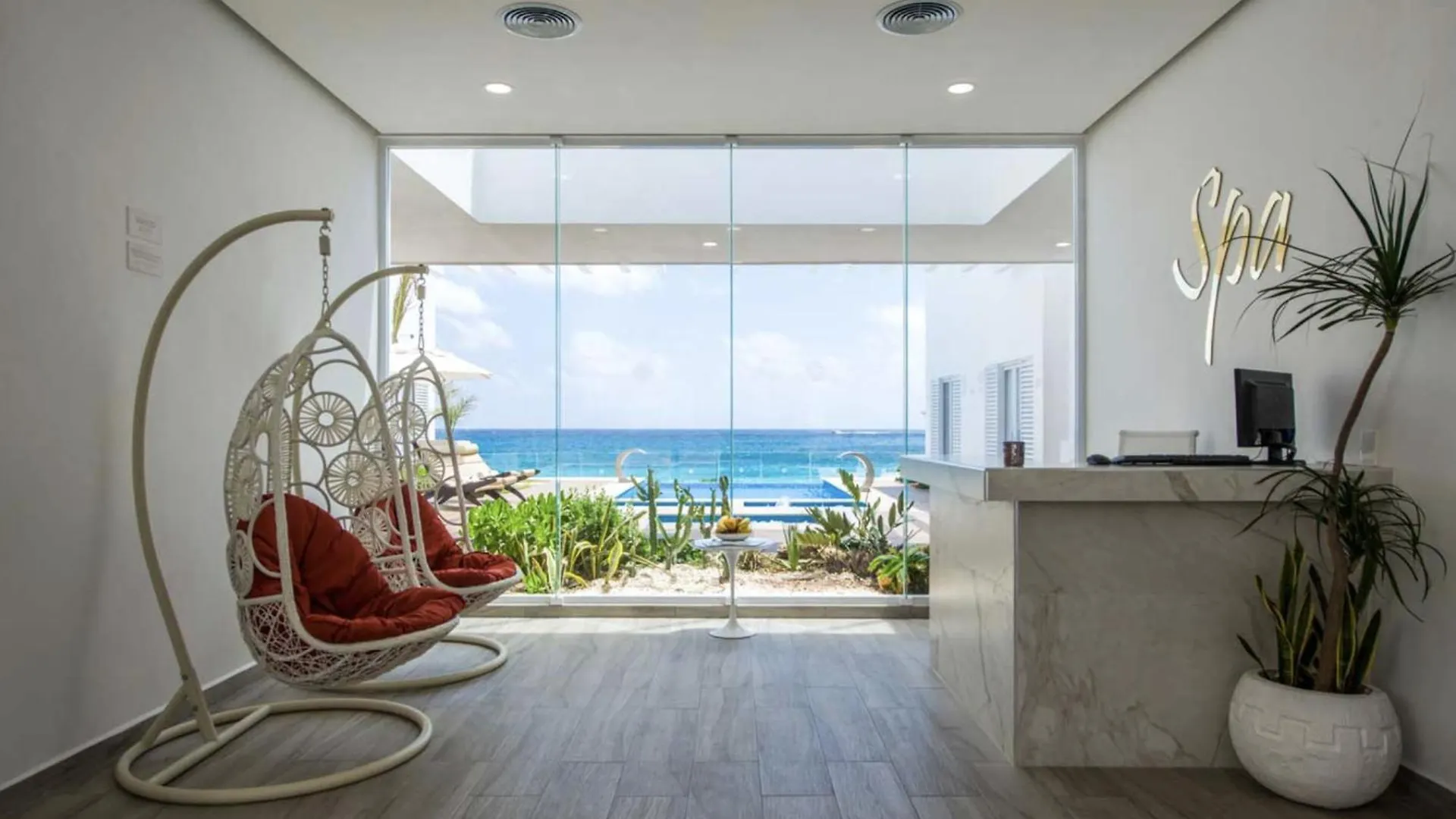 Lua Boutique Studios Cancun